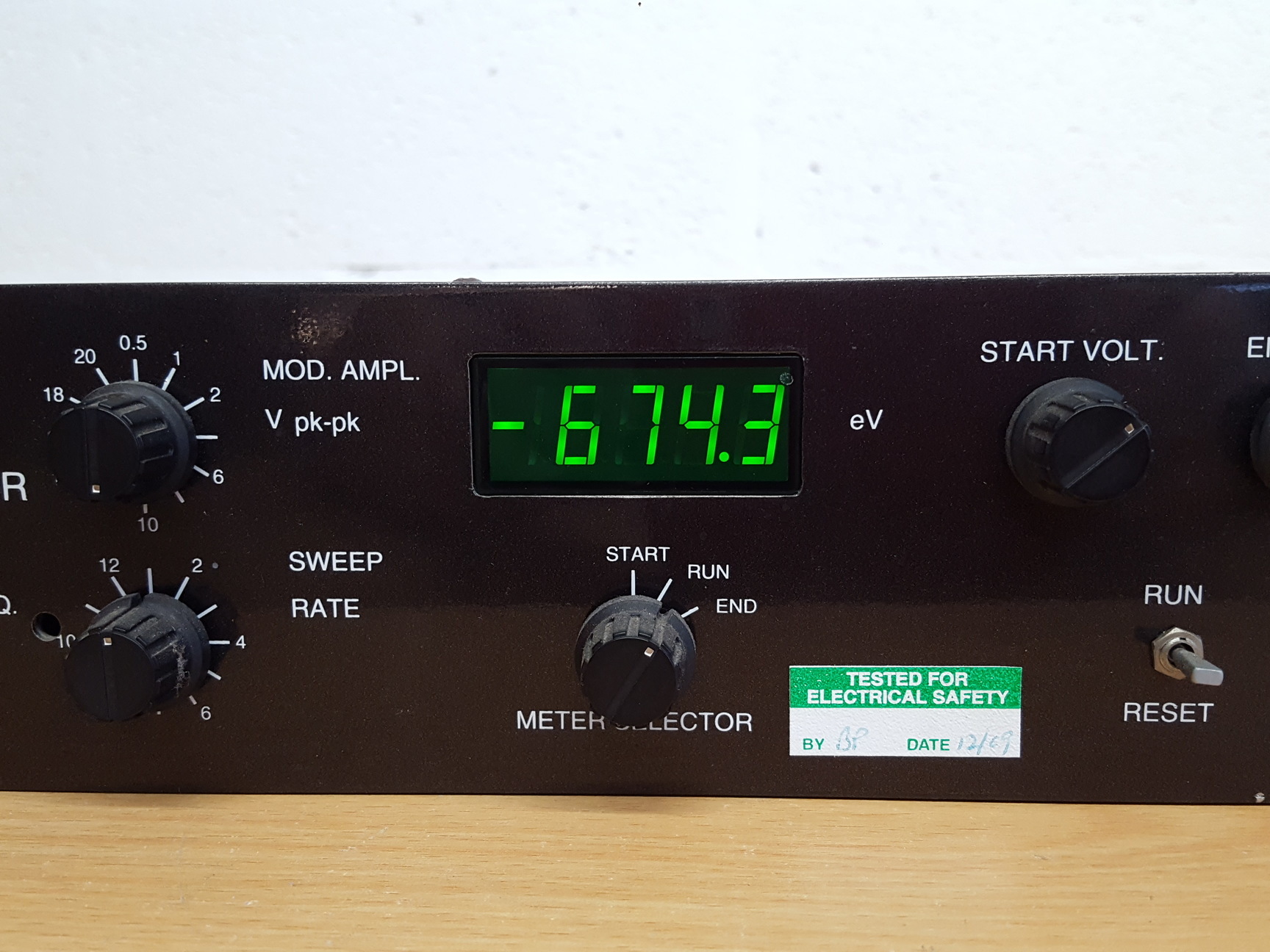 Image of OCI Vacuum Microengineering High Voltage Ramp Generator Model AUS200 Lab