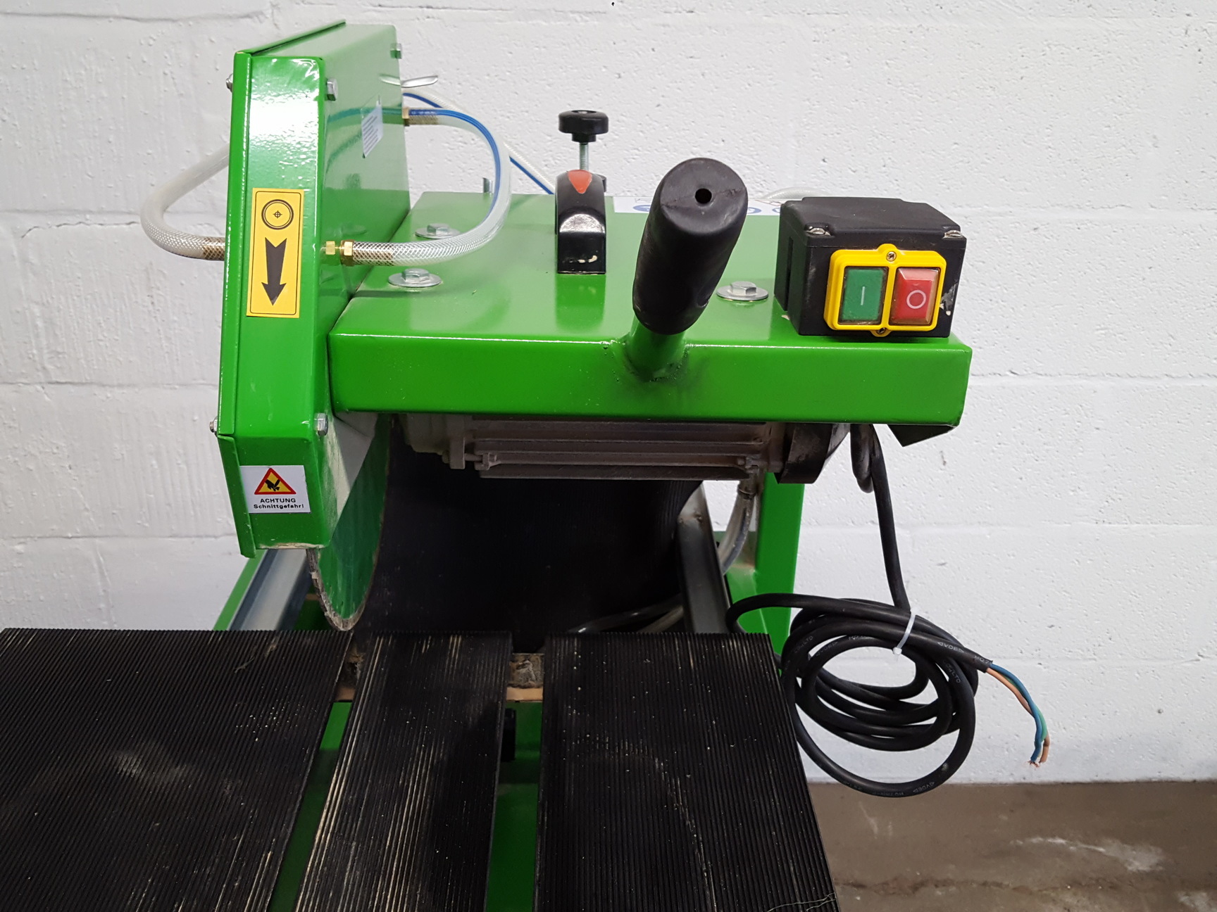 Image of Zipper ZI - STM350 800mm Electric Stone and Tile Cutter Saw