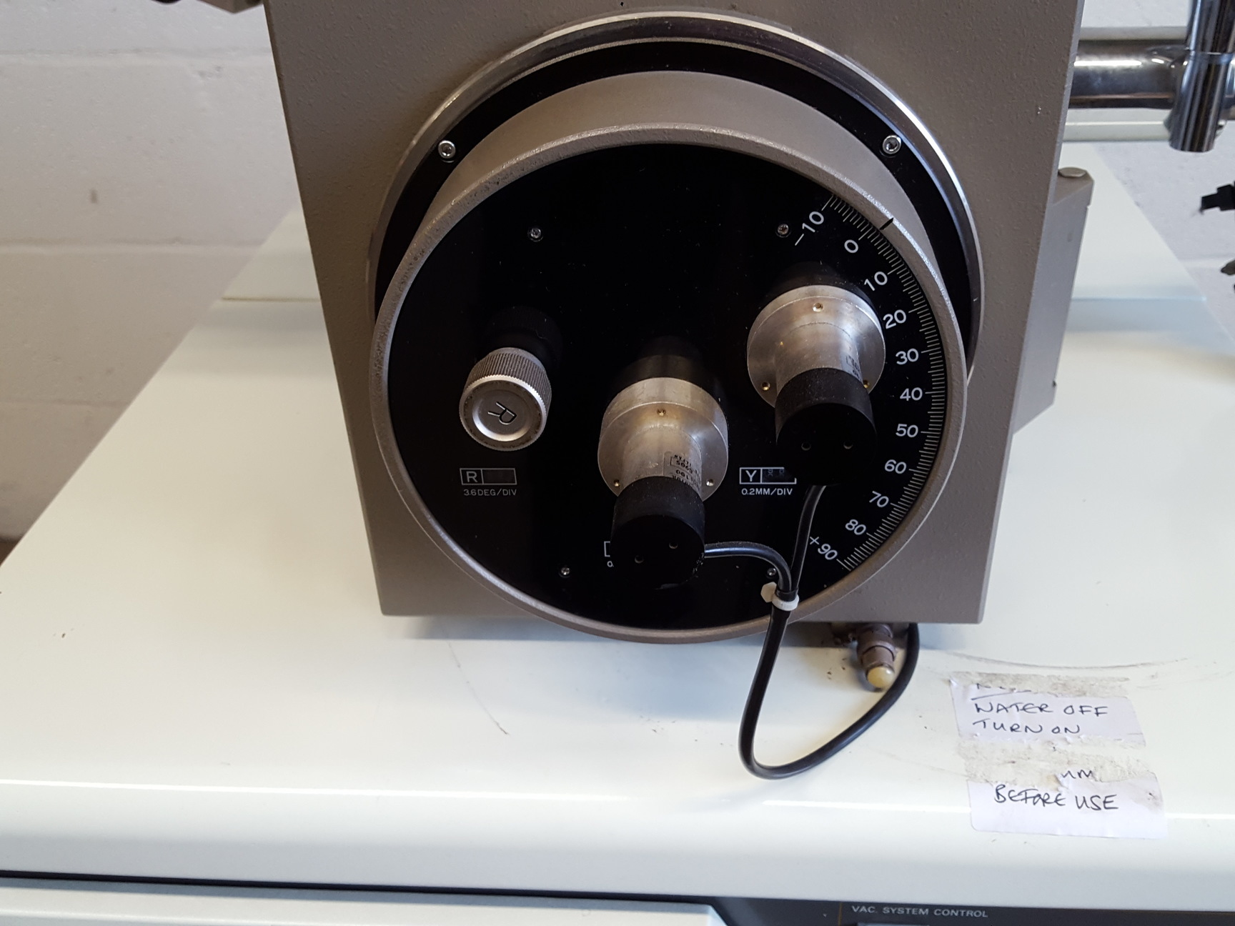 Image of ISI ABT Scanning Electron Microscope (SEM) ABT-55 Lab + Edwards VR5 Pump