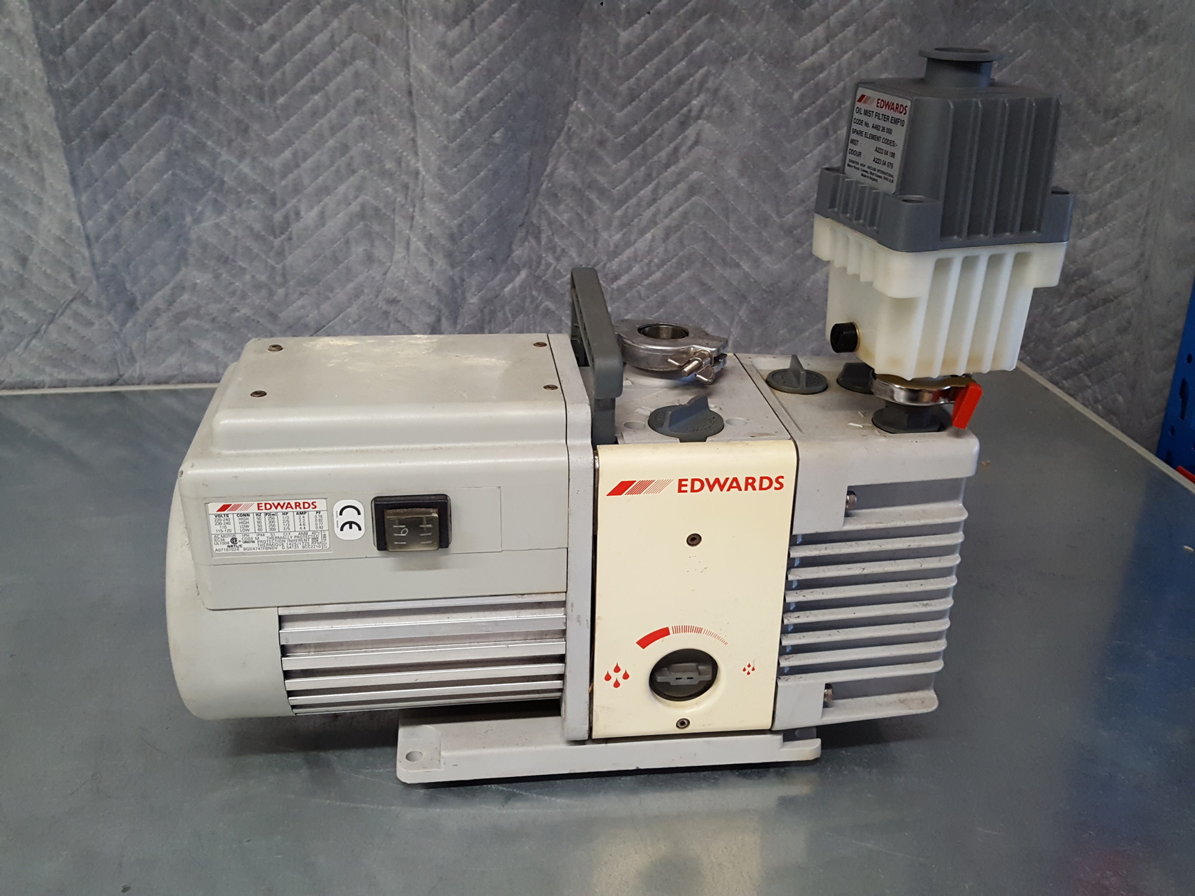 Image of ISI ABT Scanning Electron Microscope (SEM) ABT-55 Lab + Edwards VR5 Pump