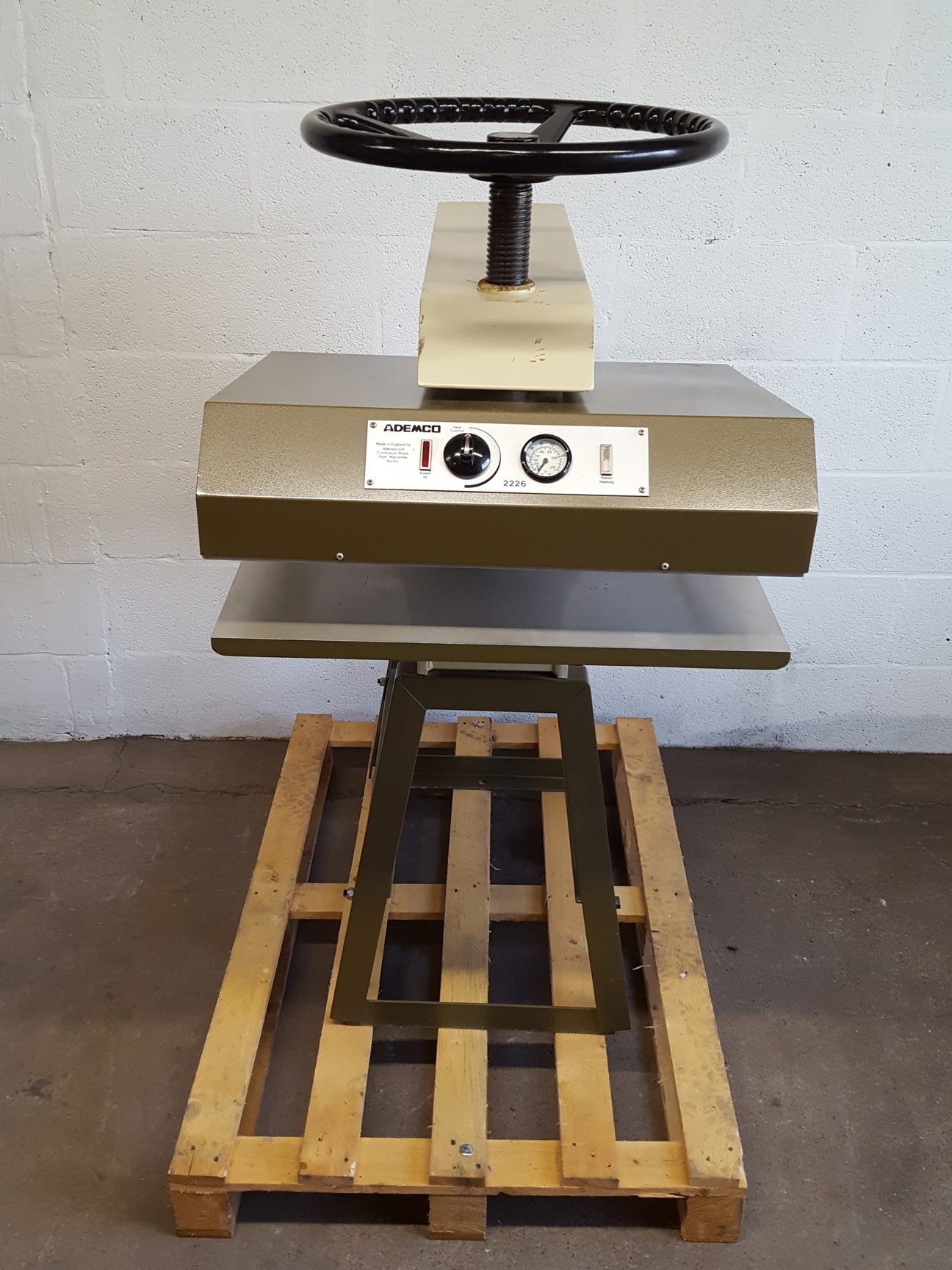 Image of Ademco 2226  Dry Mounting and Laminating Heat Press