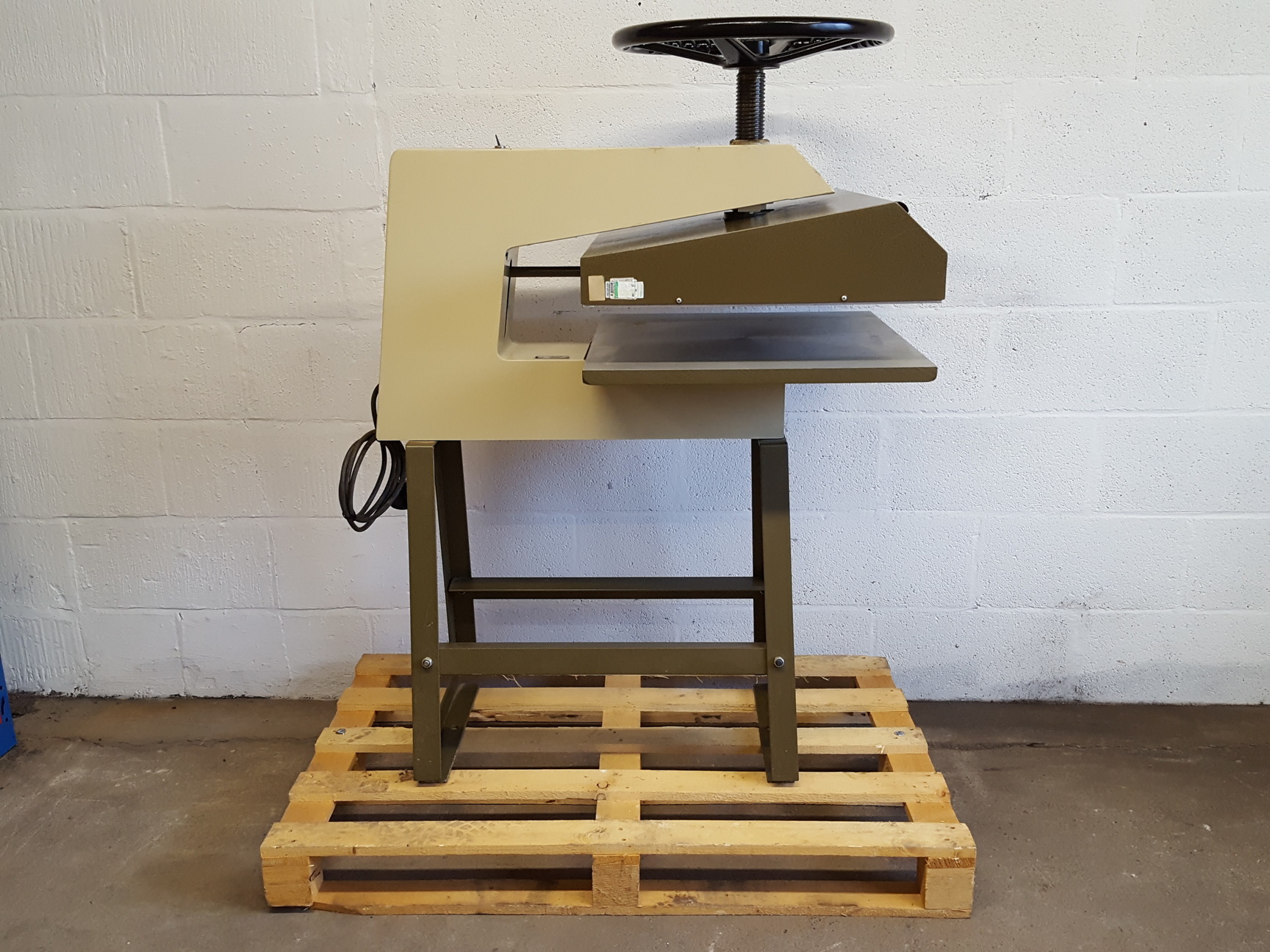 Image of Ademco 2226  Dry Mounting and Laminating Heat Press