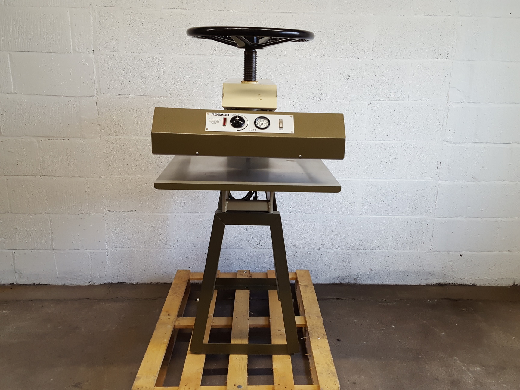 Image of Ademco 2226  Dry Mounting and Laminating Heat Press