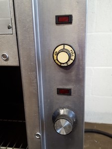Thumbnail image of Victor Bain-Marie Catering Buffet / Servery Unit with Heat Lamps & Hot Cupboard