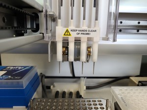 Thumbnail image of Genomic Solutions ProPrep Investigator Digestor / Spotter & Software Lab