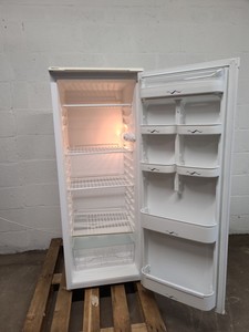 Thumbnail image of Beko TLS 480 Larder Fridge/ Laboratory Refrigerator Lab