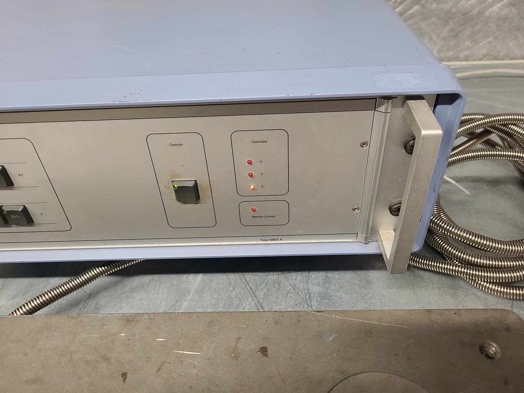 Image of Kistler 3D Biomechanics Force Plate Type 9286B &  9863A 8-Channel Unit Lab 9281B