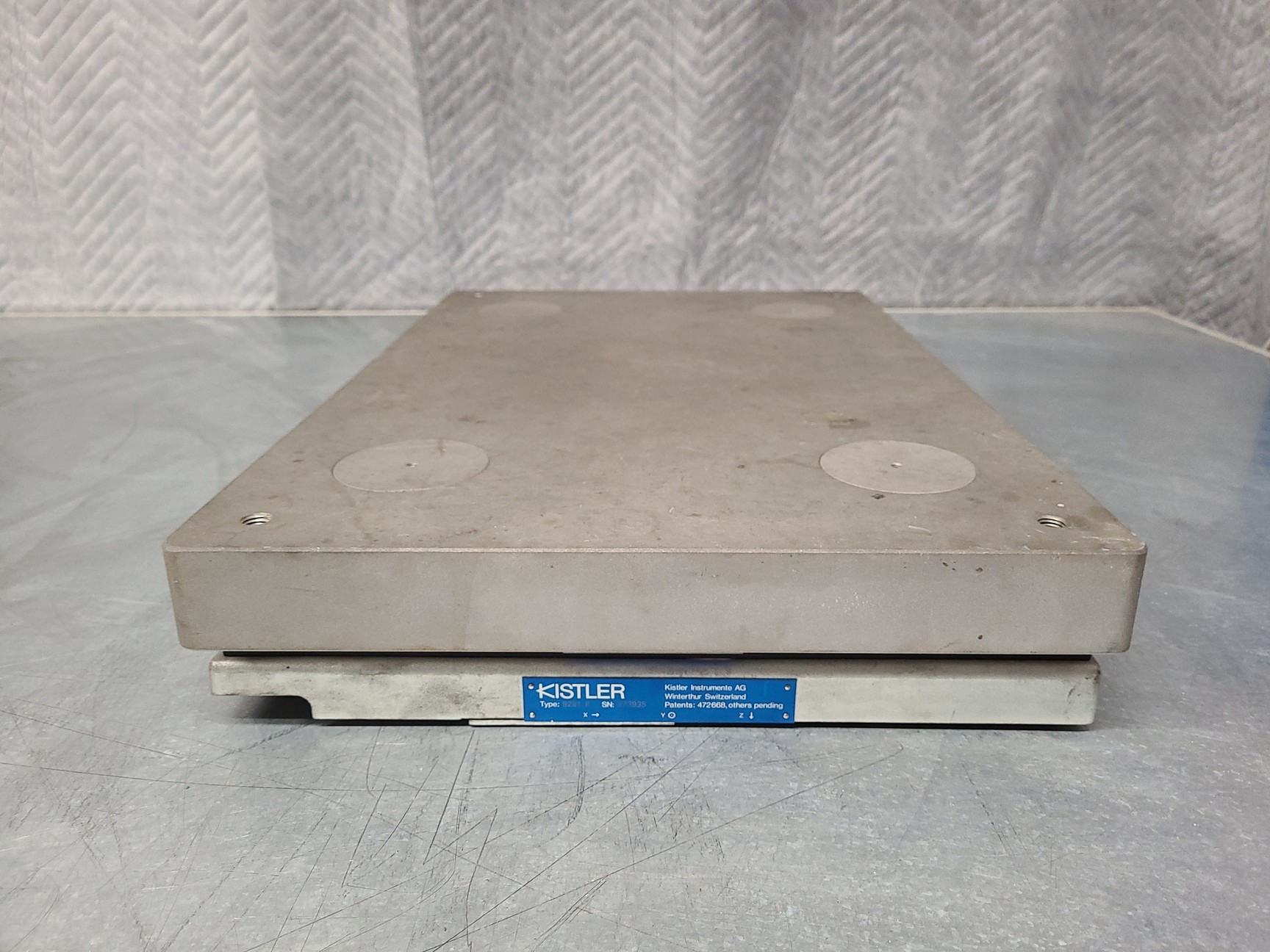 Image of Kistler 3D Biomechanics Force Plate Type 9286B &  9863A 8-Channel Unit Lab 9281B
