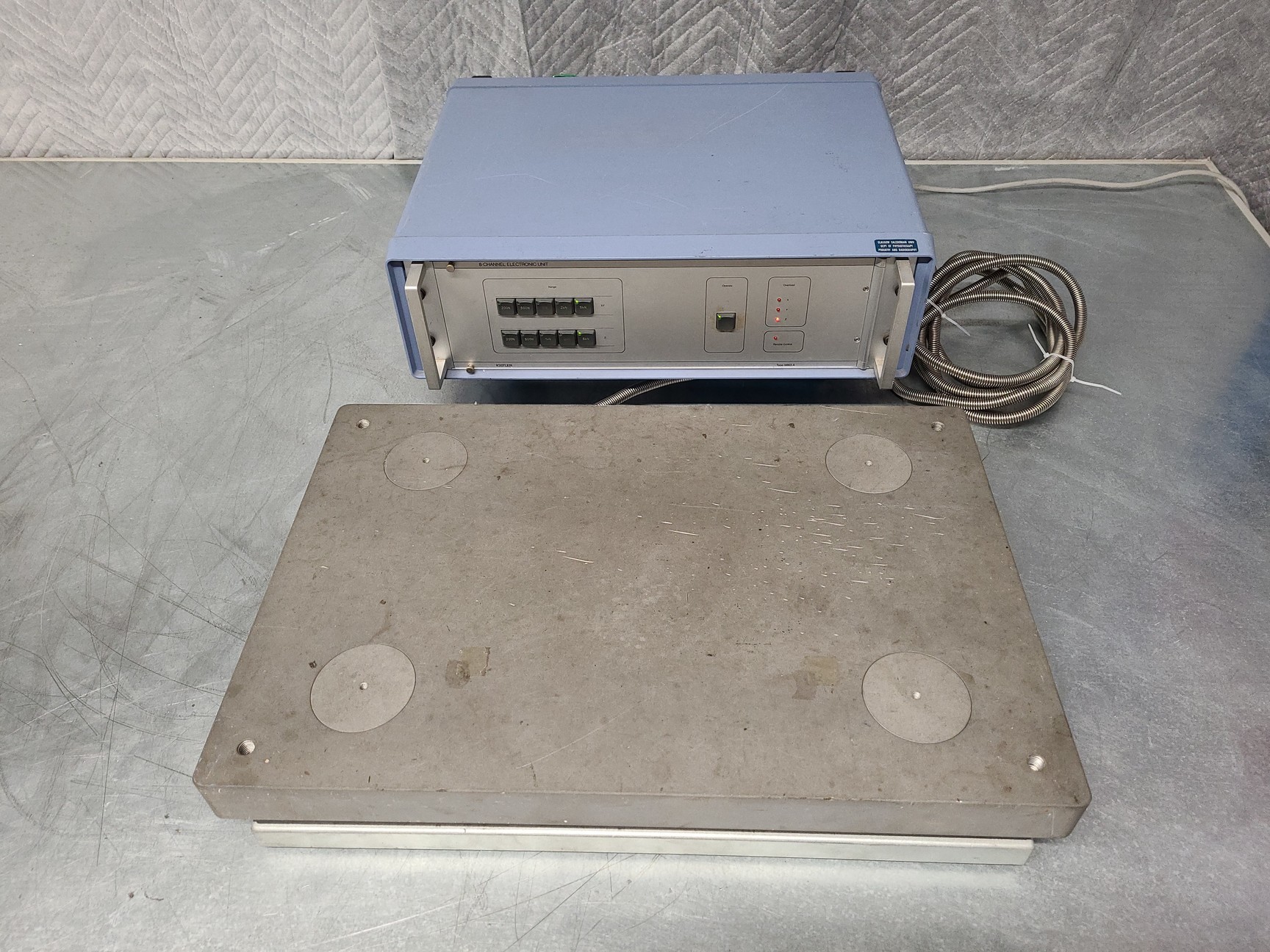 Image of Kistler 3D Biomechanics Force Plate Type 9286B &  9863A 8-Channel Unit Lab 9281B