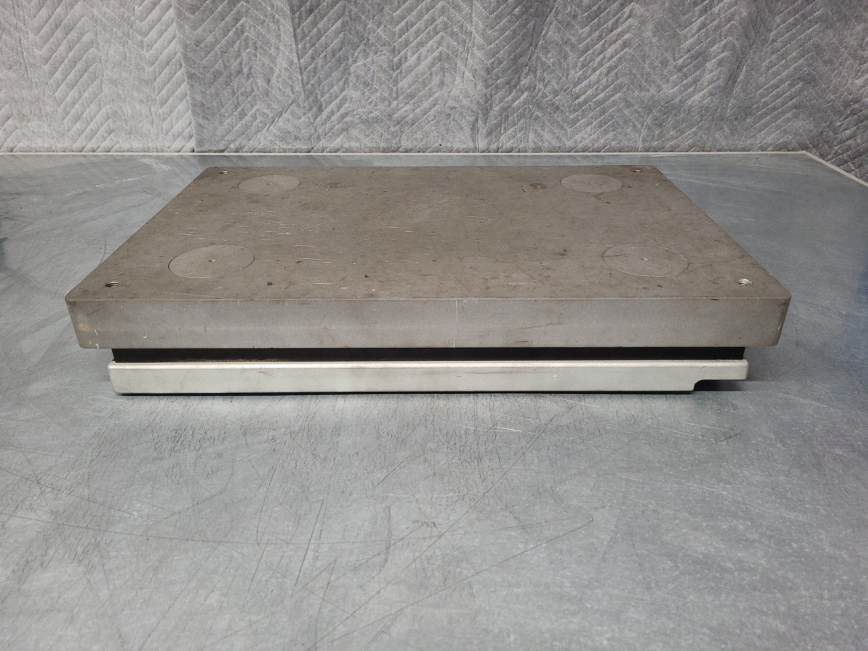 Image of Kistler 3D Biomechanics Force Plate Type 9286B &  9863A 8-Channel Unit Lab 9281B