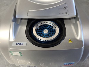 Thumbnail image of QIAGEN Rotor-Gene Q Real-Time PCR RT-PCR System + Rotors Lab