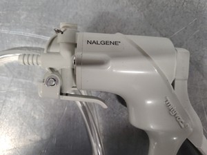 Thumbnail image of Thermo Scientific Nalgene Repairable Hand Vacuum Pump 6131-0010 Lab
