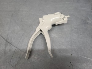Thumbnail image of Thermo Scientific Nalgene Repairable Hand Vacuum Pump 6131-0010 Lab