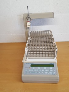 Thumbnail image of Varian ProStar HPLC System - Modules 500, 210, 701, 410, 325 UV/VIS Detector Lab