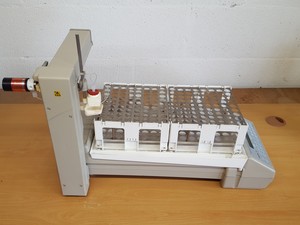 Thumbnail image of Varian ProStar HPLC System - Modules 500, 210, 701, 410, 325 UV/VIS Detector Lab