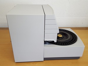 Thumbnail image of Varian ProStar HPLC System - Modules 500, 210, 701, 410, 325 UV/VIS Detector Lab