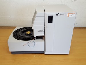 Thumbnail image of Varian ProStar HPLC System - Modules 210, 701, 410, UV/VIS Detector 325, 500 Lab