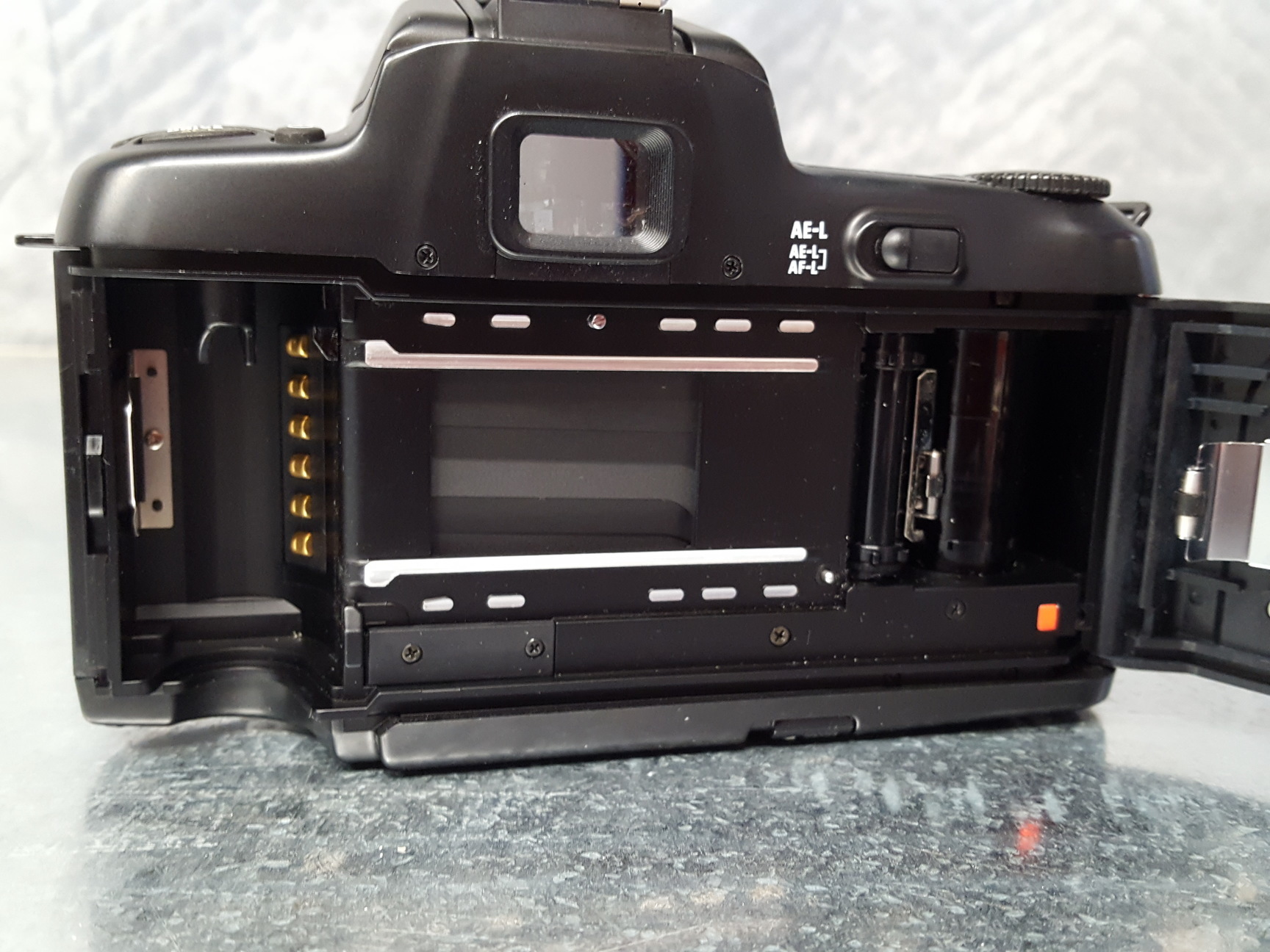Image of NIKON F-601 AF SLR 35MM Film Camera Boxed