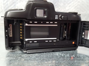 Thumbnail image of NIKON F-601 AF SLR 35MM Film Camera Boxed