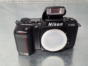 Thumbnail image of NIKON F-601 AF SLR 35MM Film Camera Boxed