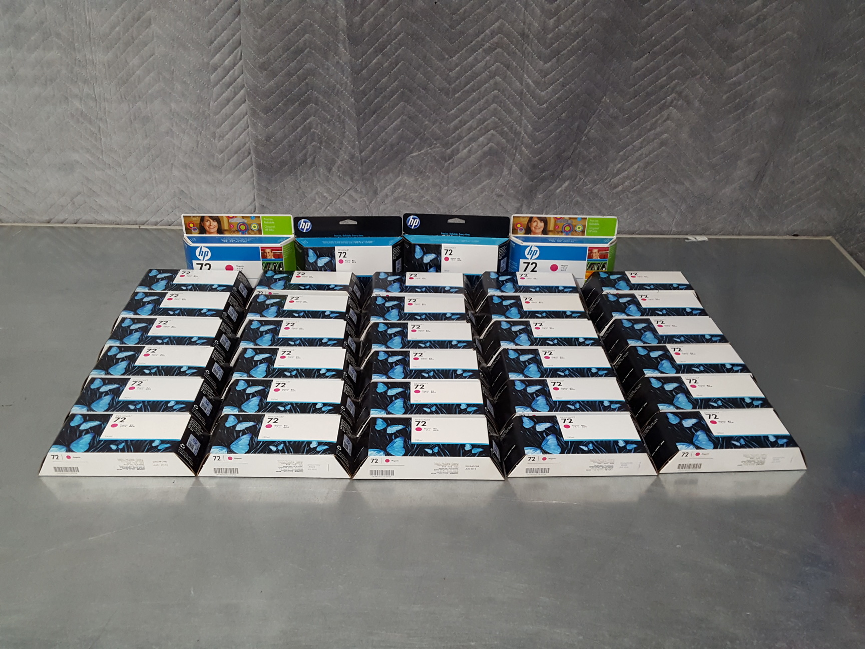 Image of 34 x HP 72 Designjet High Capacity Magenta Toner Ink Cartridges 130mL Printer