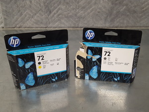 Thumbnail image of Pair of HP 72 Printheads Yellow / Matte Black & Gray / Photo Black