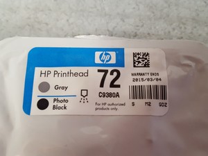 Thumbnail image of Pair of HP 72 Printheads Yellow / Matte Black & Gray / Photo Black