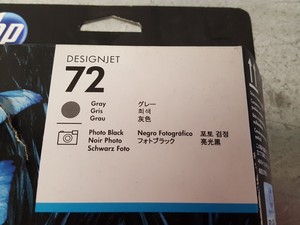 Thumbnail image of Pair of HP 72 Printheads Yellow / Matte Black & Gray / Photo Black