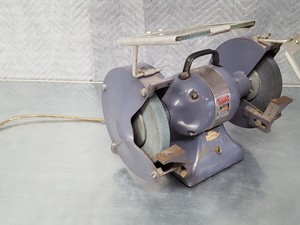 Thumbnail image of Black & Decker 200mm 8" Super Duty Bench Grinder Model SD0132 Industrial