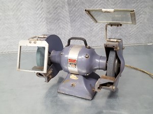 Thumbnail image of Black & Decker 200mm 8" Super Duty Bench Grinder Model SD0132 Industrial