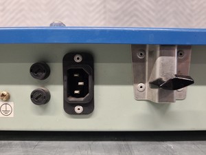 Thumbnail image of Electrothermal EME3 0250/CE 3x 250mL MK1 Multi Well Heating Mantle lab