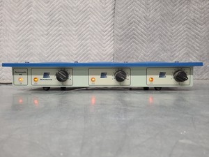 Thumbnail image of Electrothermal EME3 0250/CE 3x 250mL MK1 Multi Well Heating Mantle lab
