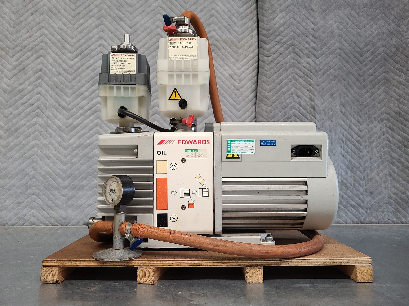 Image of Edwards E-Lab-2 Single-Phase Vacuum Pump Lab