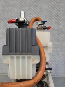 Thumbnail image of Edwards E-Lab-2 Single-Phase Vacuum Pump Lab
