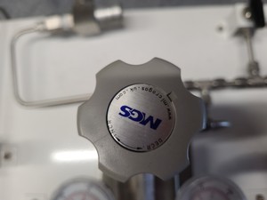 Thumbnail image of 2 x Wika Gas Pressure Regulator Rigs 150 PSIG/10 BAR OUT 3500 PSIG BAR IN Lab