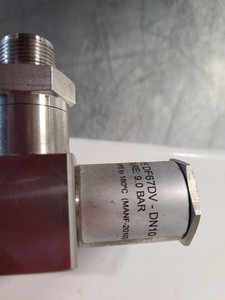 Thumbnail image of 2 x Wika Gas Pressure Regulator Rigs 150 PSIG/10 BAR OUT 3500 PSIG BAR IN Lab