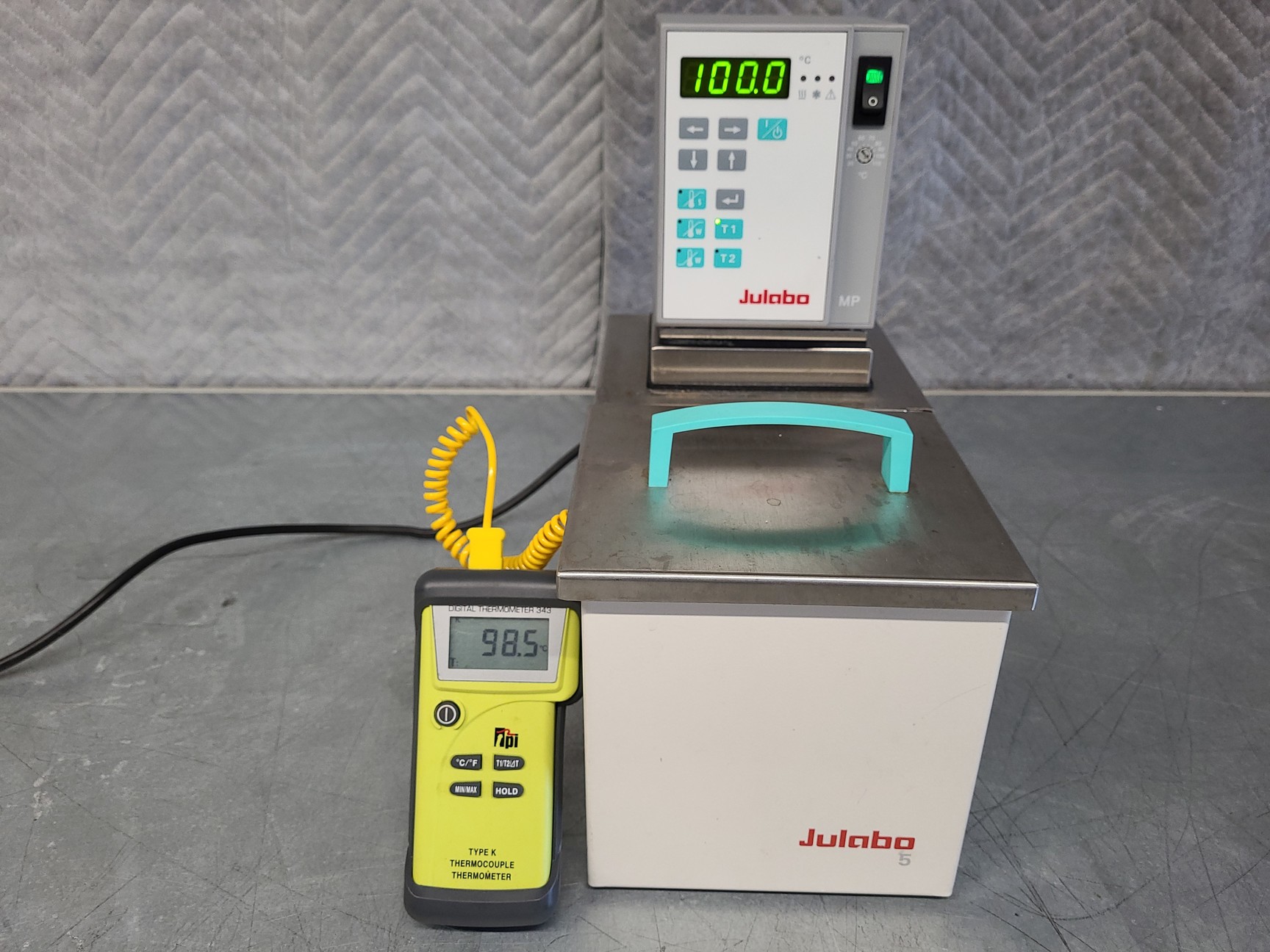 Image of Julabo 5 Laboratory Water Bath with MP-5 Circulatory Heater Lab
