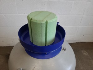 Thumbnail image of Statebourne Cryogenics Biorack Cryogenic Liquid Nitrogen Storage Tank Dewar Lab