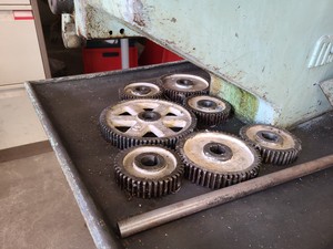 Thumbnail image of Mitchell of Keighley Engineering Workshop Lathe, 170cm Chuck, 3-Phase