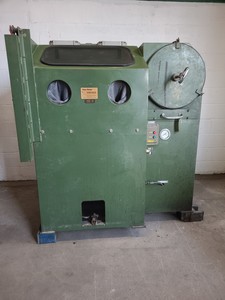 Thumbnail image of Vacu-Honer DH 883 Sand Blasting Cabinet Engineering