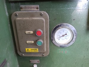 Thumbnail image of Vacu-Honer DH 883 Sand Blasting Cabinet Engineering