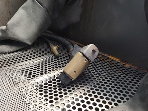Thumbnail image of Vacu-Honer DH 883 Sand Blasting Cabinet Engineering