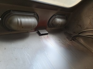 Thumbnail image of Vacu-Honer DH 883 Sand Blasting Cabinet Engineering
