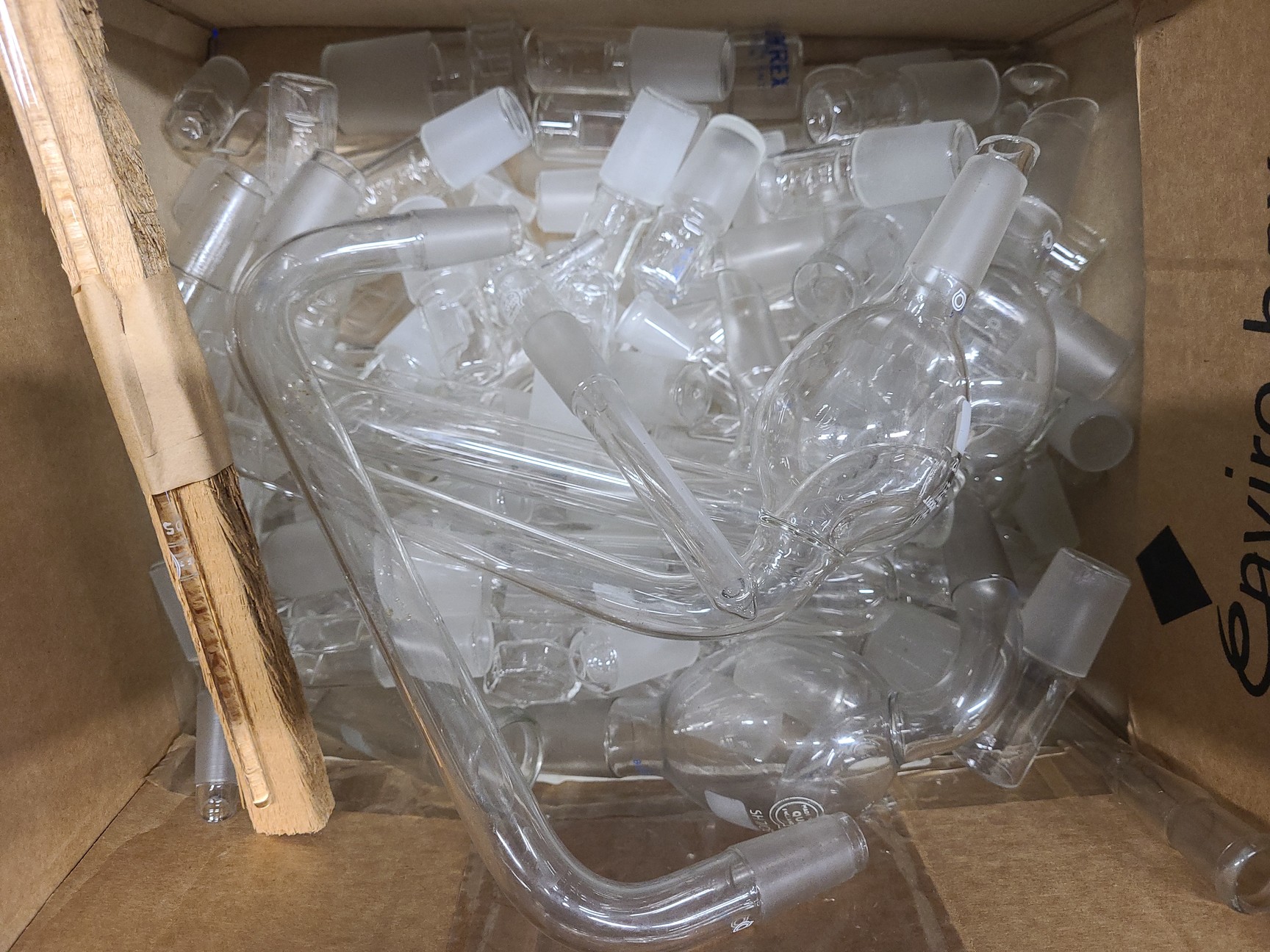 Image of Lot of Laboratory Glassware Flasks, Tubes, Boiling, Volumetric, Evaporators Lab