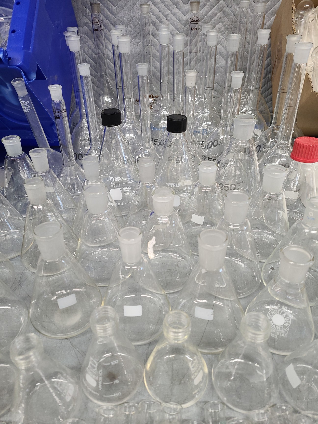 Image of Lot of Laboratory Glassware Flasks, Tubes, Boiling, Volumetric, Evaporators Lab