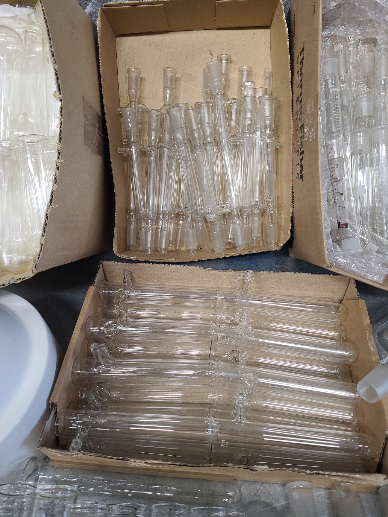 Image of Lot of Laboratory Glassware Flasks, Tubes, Boiling, Volumetric, Evaporators Lab