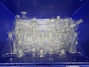 Thumbnail image of Lot of Laboratory Glassware Flasks, Tubes, Boiling, Volumetric, Evaporators Lab