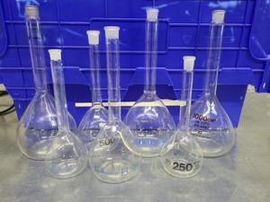 Thumbnail image of Lot of Laboratory Glassware Flasks, Tubes, Boiling, Volumetric, Evaporators Lab