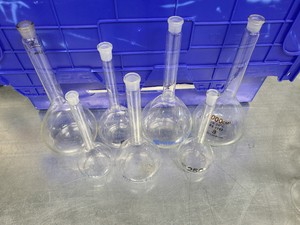 Thumbnail image of Lot of Laboratory Glassware Flasks, Tubes, Boiling, Volumetric, Evaporators Lab