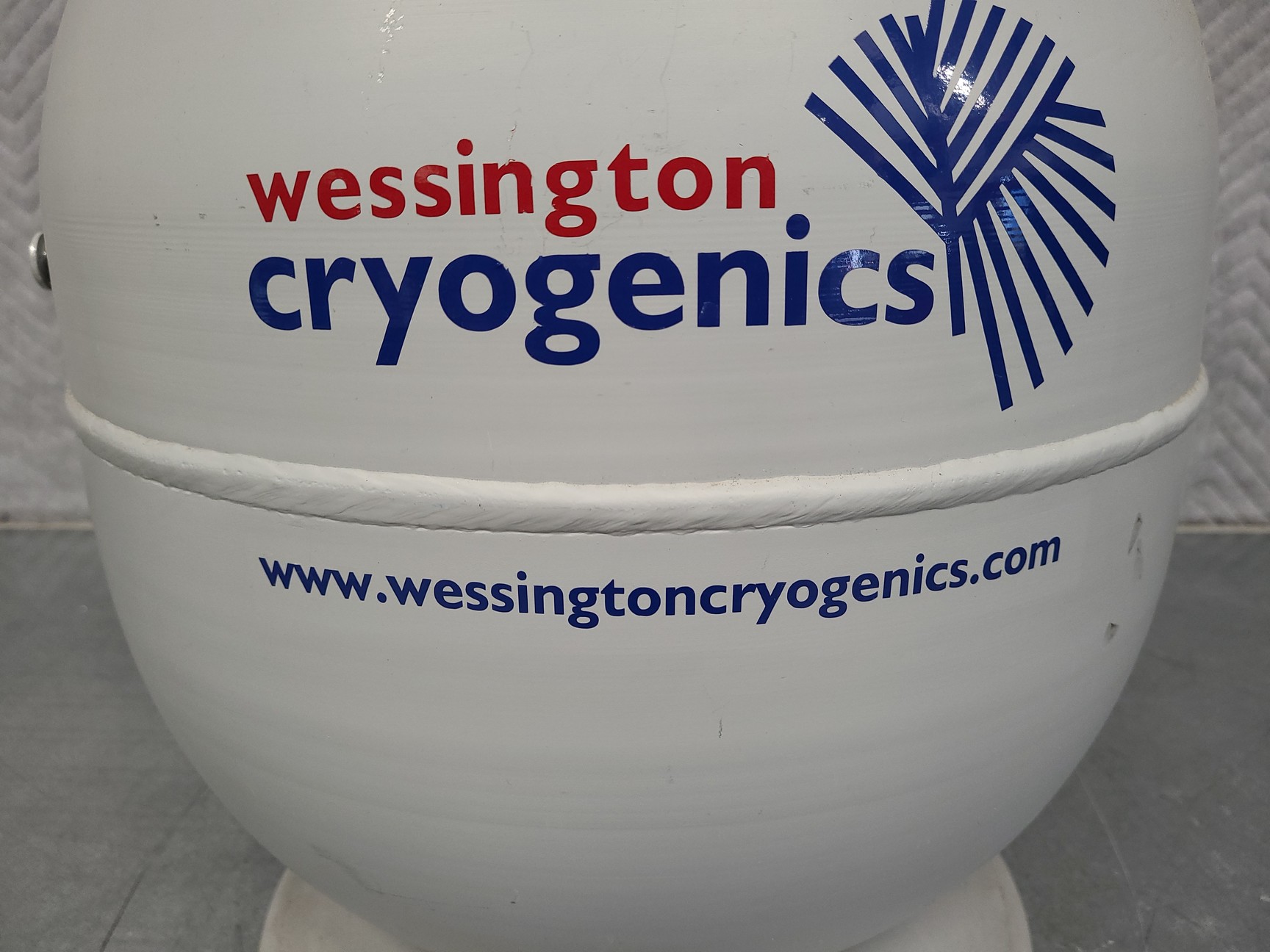 Image of Wessington Cryogenics Liquid Nitrogen Storage Tank Lab